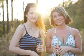 2011_04011B_Ashlee&Lacey123