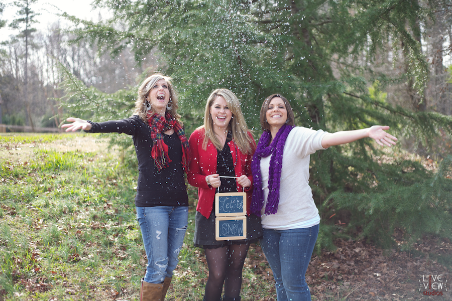 let it snow photos, christmas family photography