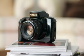 canon A2E film camera