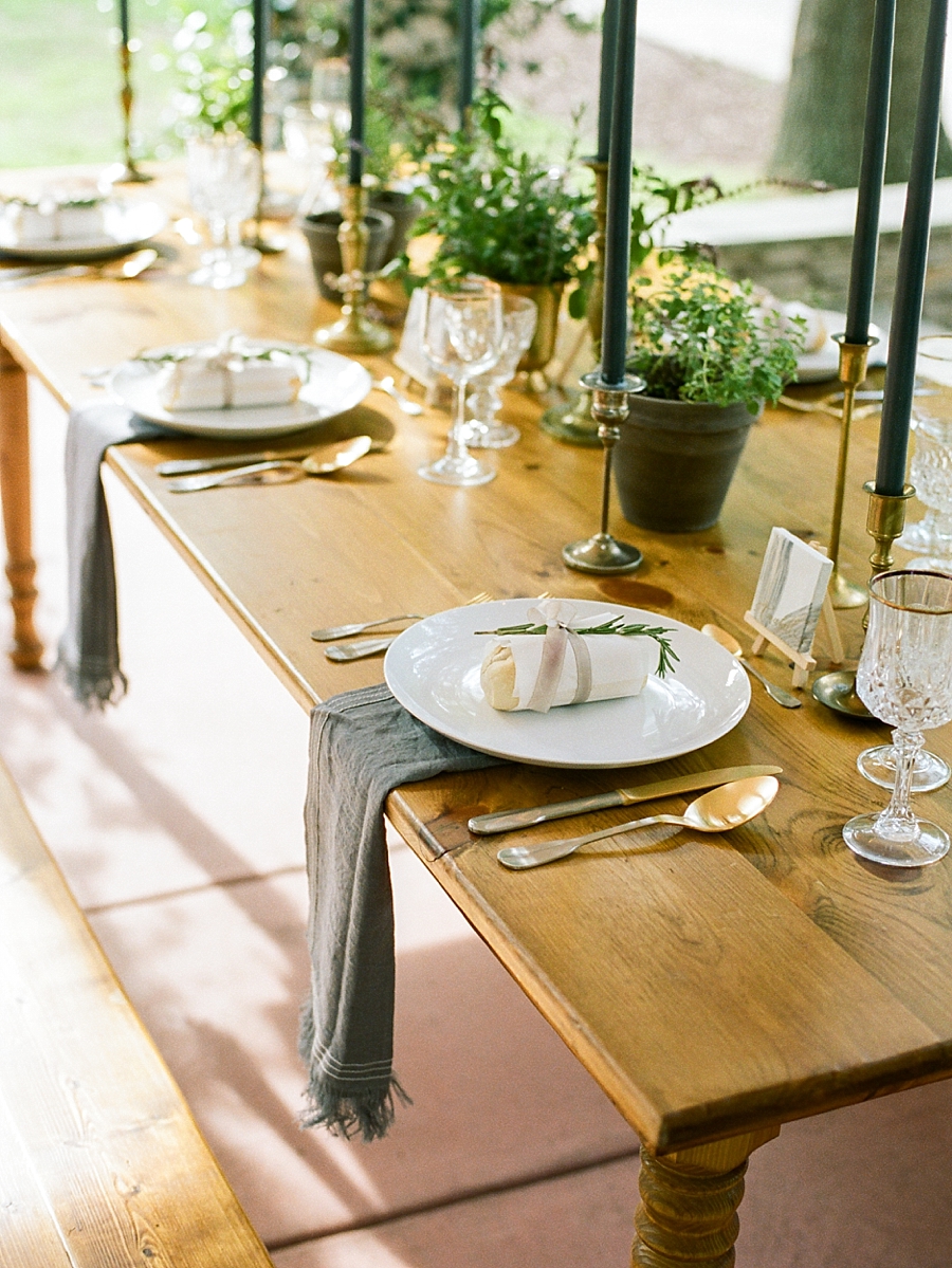 french-elopement-intimate-home-recption-dinner_0053
