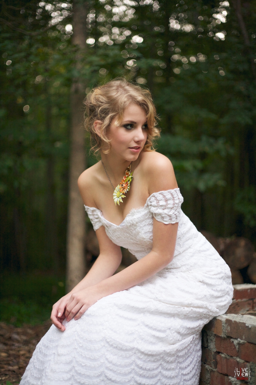 custom vintage wedding jewelry, southern vintage bridal portrait photography