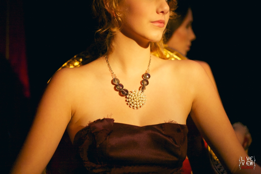 pearl statement necklace, bridal jewelry photography