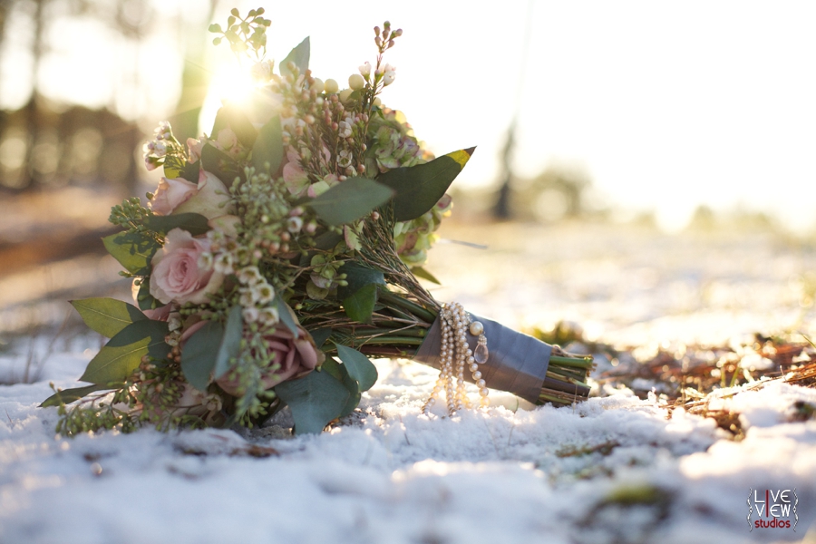 beautiful bridal bouquet, southern winter wedding photography 