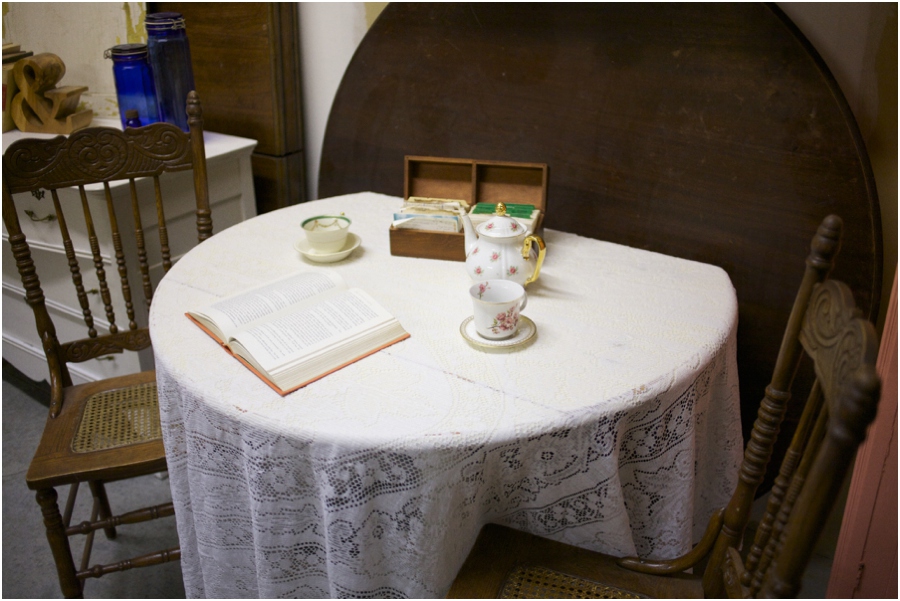 vintage furniture rentals, simply put vintage rentals, vintage wedding photographers