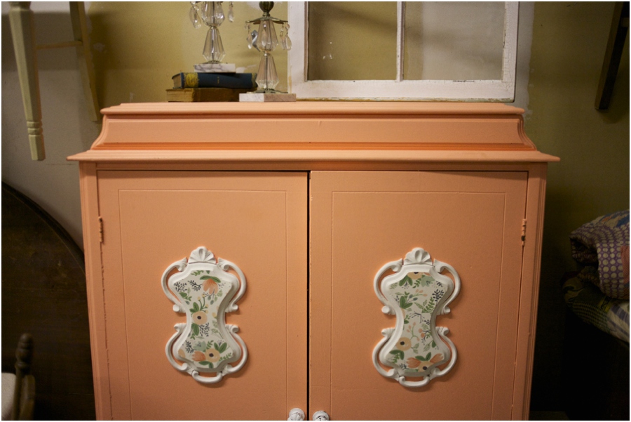 vintage furniture rentals, vintage peach wardrobe, simply put vintage rentals, vintage wedding photographers