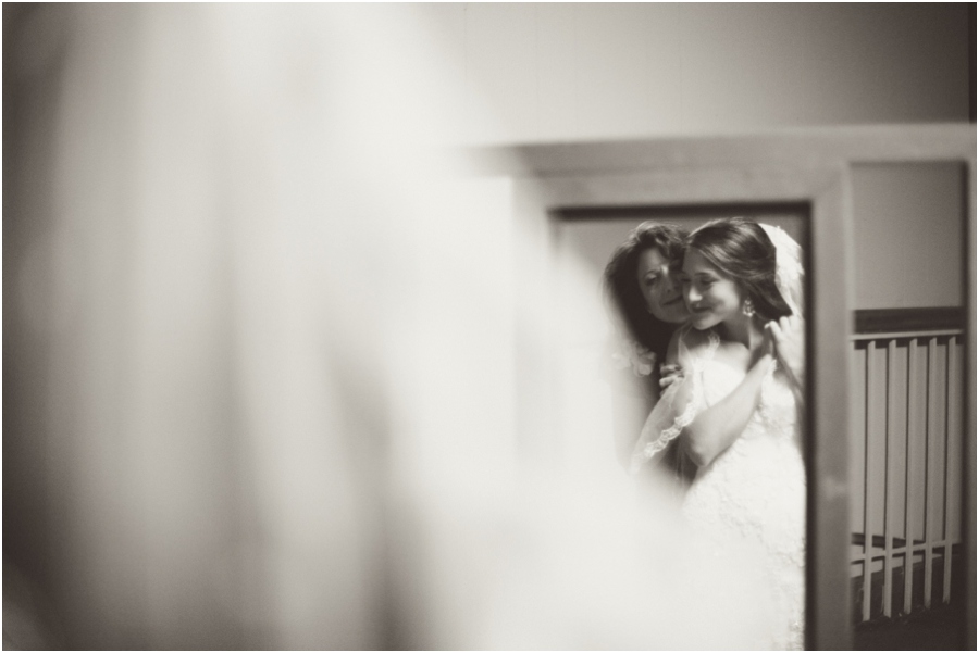 mother and daughter embrace before wedding, vintage wedding photographers, raleigh nc
