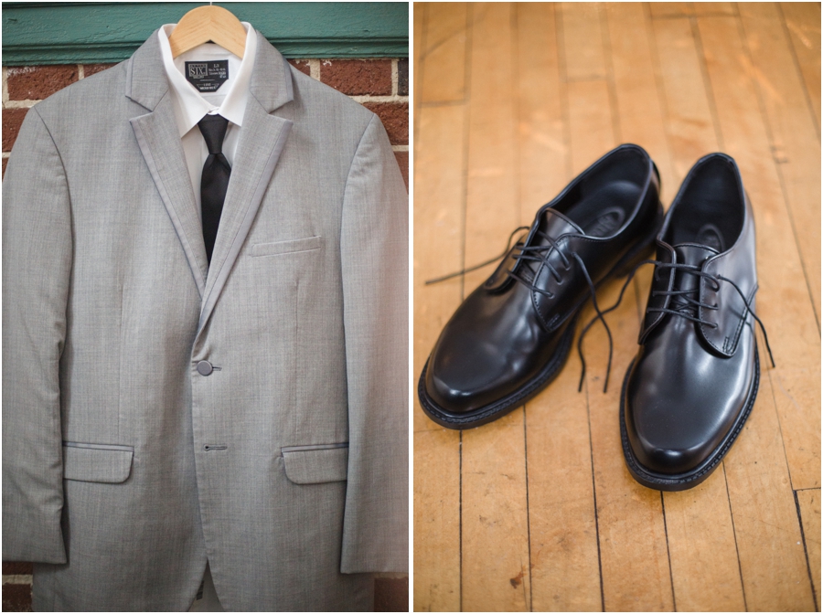 grey suit with black tie from Joseph A. Banks, southern wedding photography