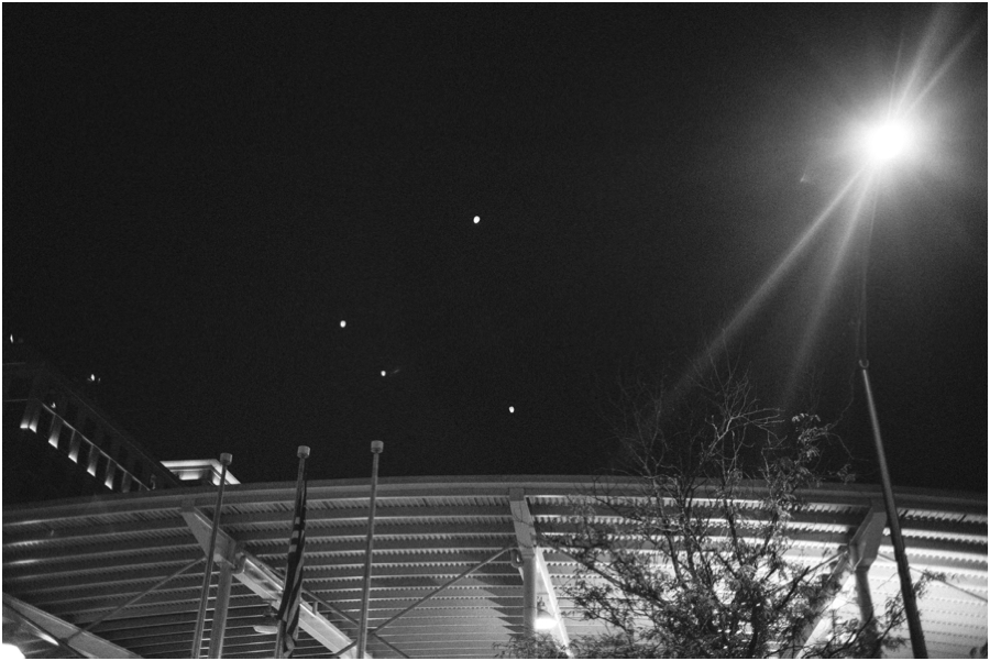 wish lanterns at southern wedding, vintage wedding photographers