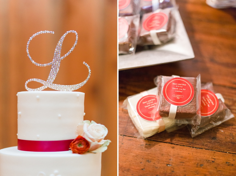 elegant wedding cake by Sweet Memories Bakery, wedding reception favors