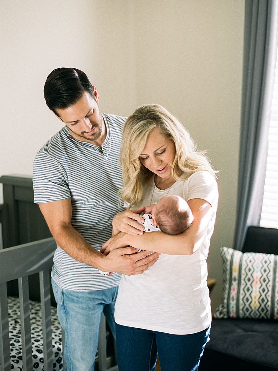 fine-art-film-newborn-photography_0027