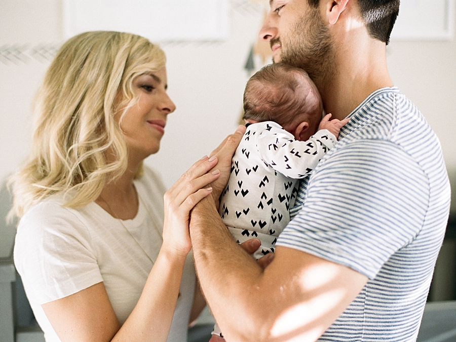 fine-art-film-newborn-photography_0028