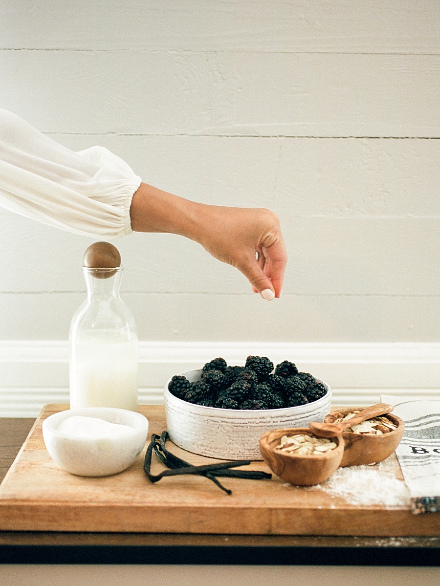 french-elopement-intimate-home-recption-dinner_0026