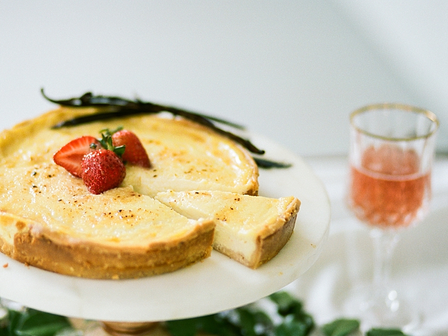 french-elopement-intimate-home-recption-dinner_0037