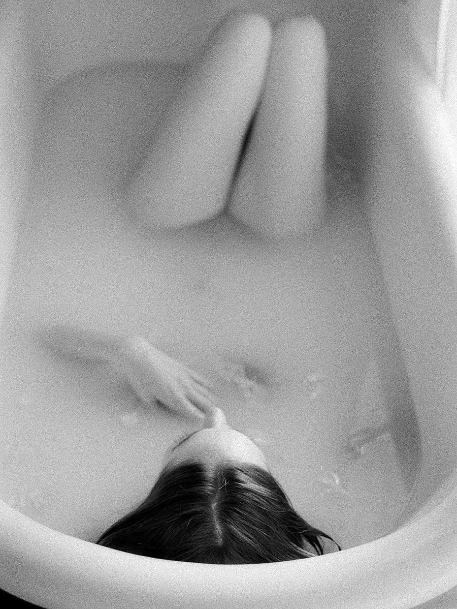 Bathtub Boudoir 