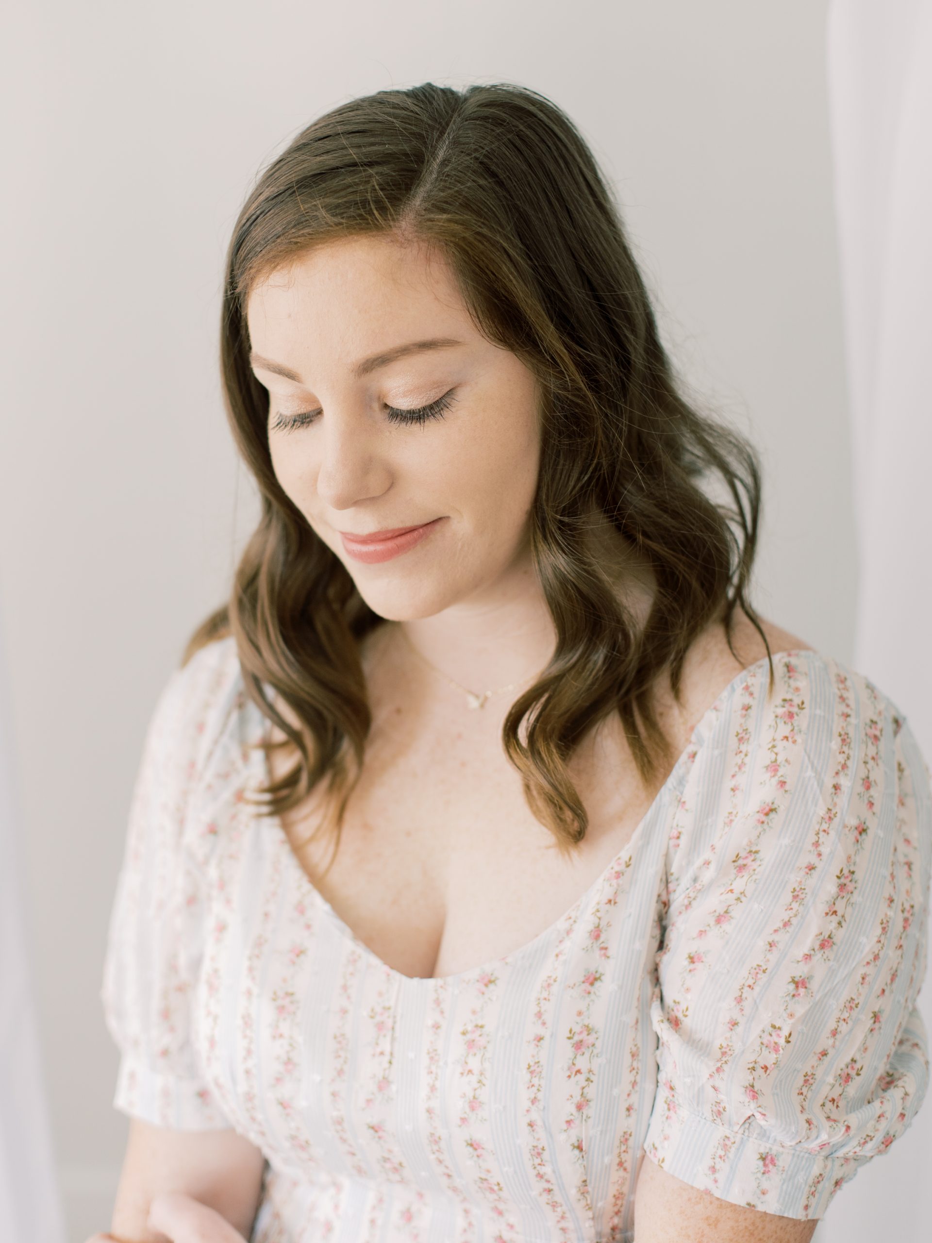 Lizzie Ruddle Beautiful Motherhood Sessions - Live View Studios